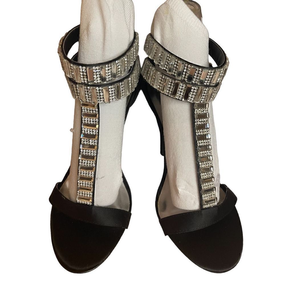 New Camille La Vie Black Rhinestone Formal Dress Heels Size 8